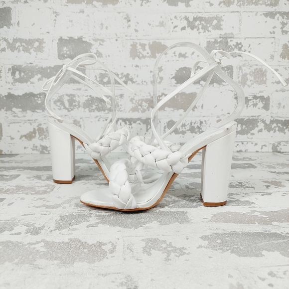 New SCHUTZ Zarda Ankle Tie Sandal In White i484 - Picture 5 of 13